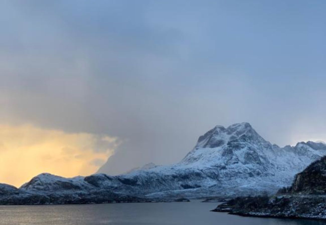 House in Flakstad - Holiday home by Ryten