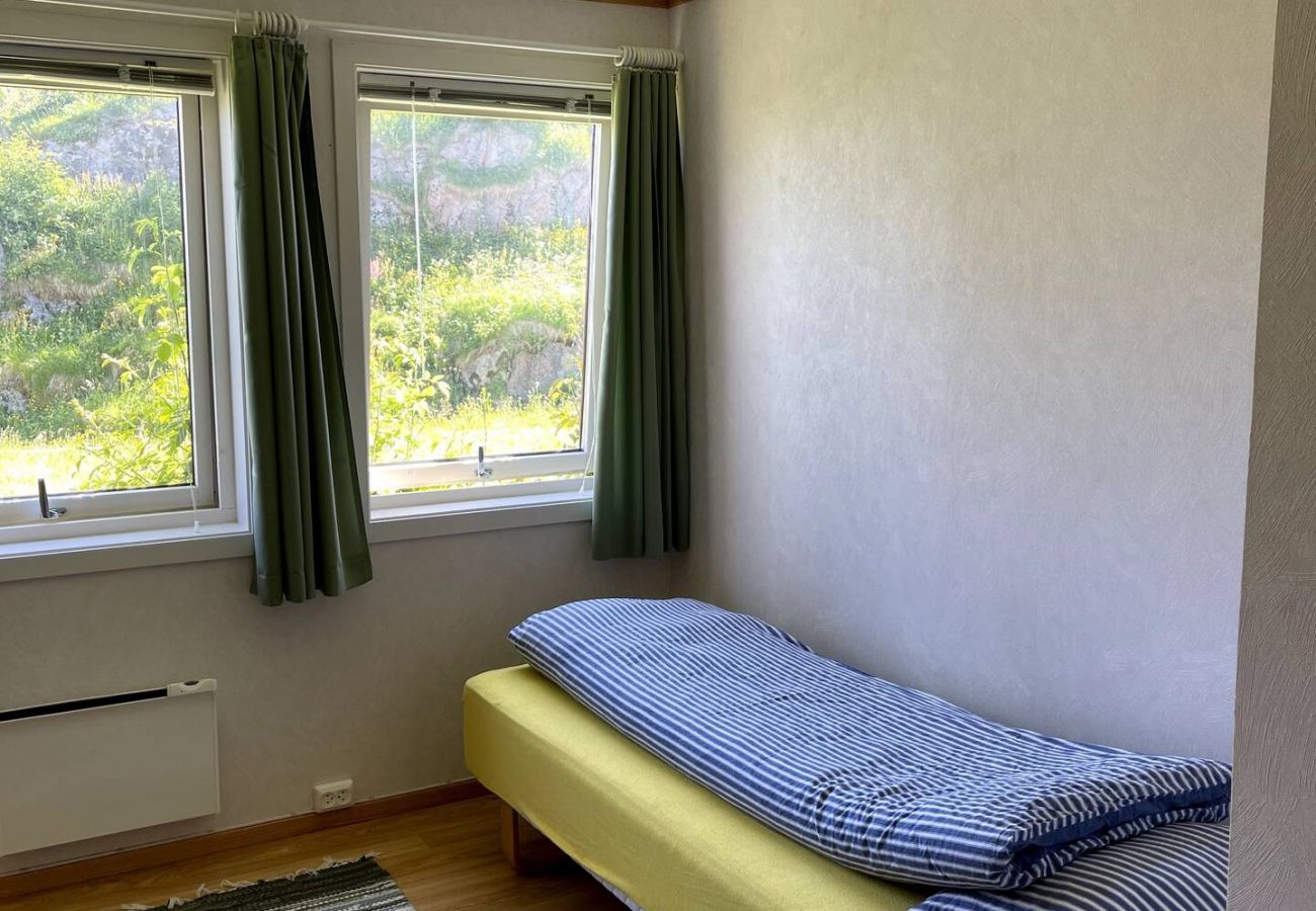 Cabin in Moskenes - Cosy 1-bedroom apartment on Hamnøya.