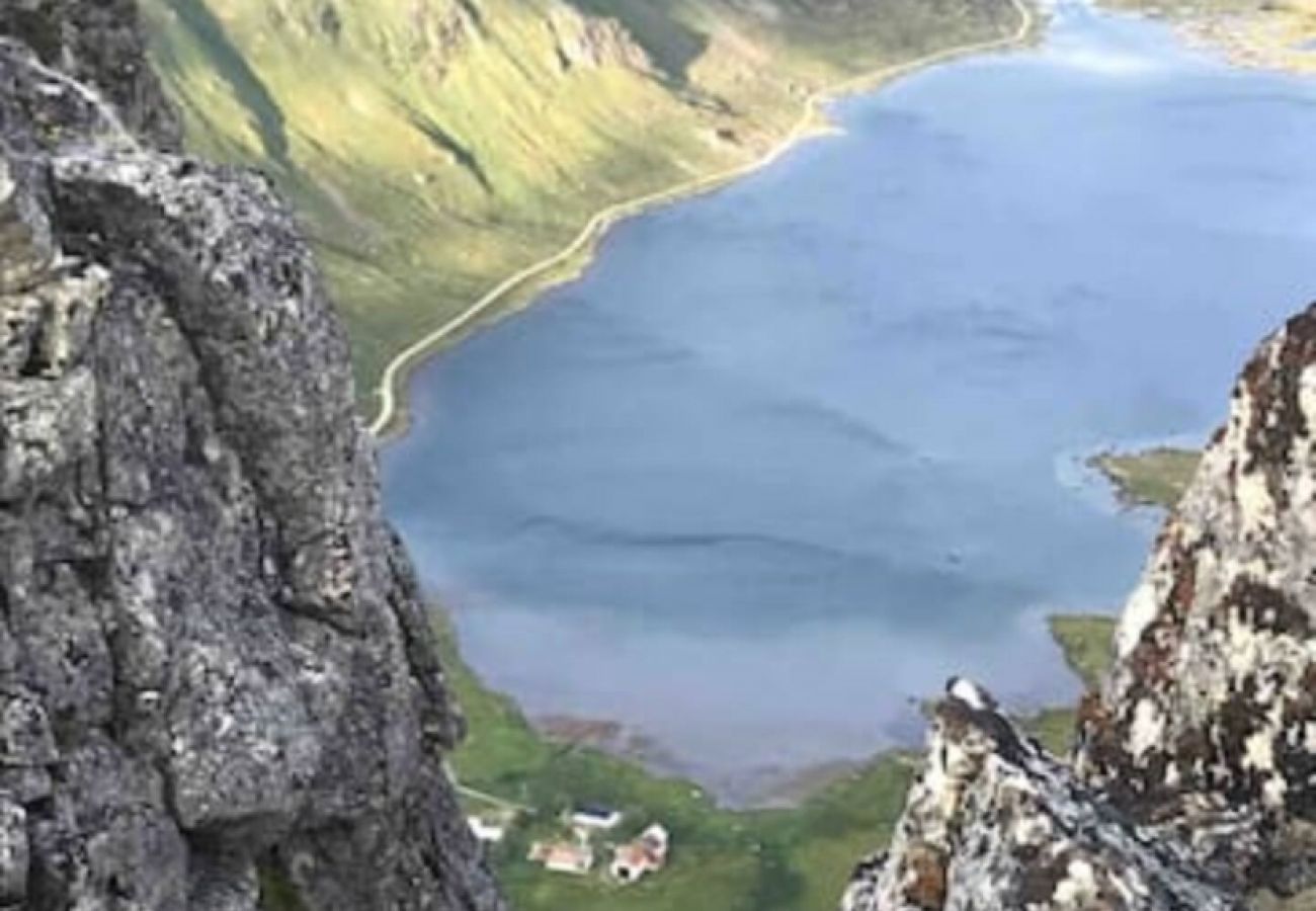 House in Vestvågøy - Charming house in fjord Lofoten