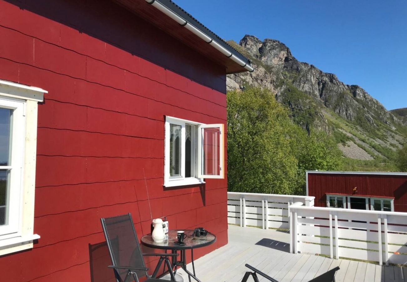 Cabin in Vestvågøy - Cozy house with beautiful view