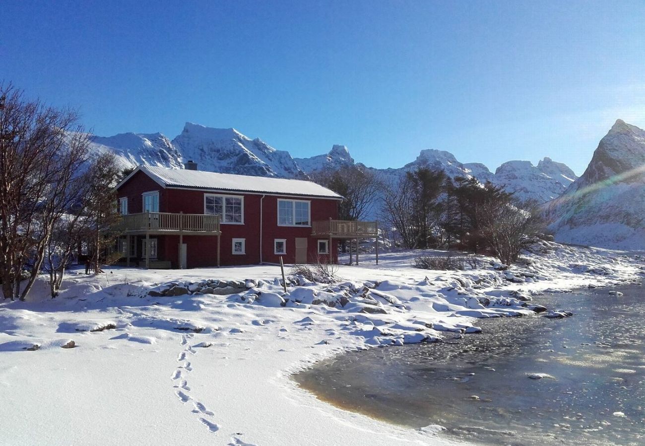 Apartment in Flakstad - Fredvang Seahouse, Apartment B