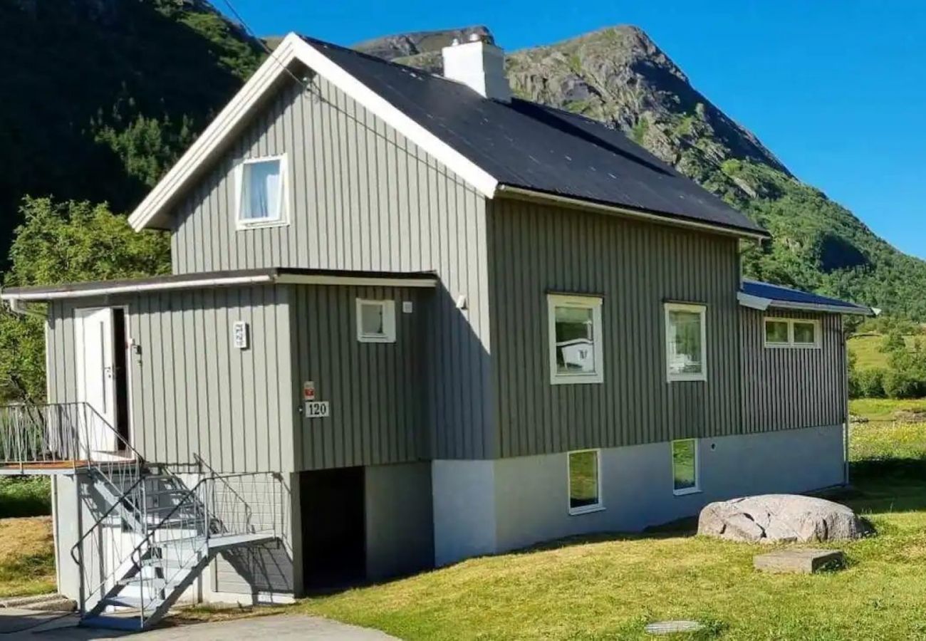 House in Flakstad - Landsbyhus i Lofoten
