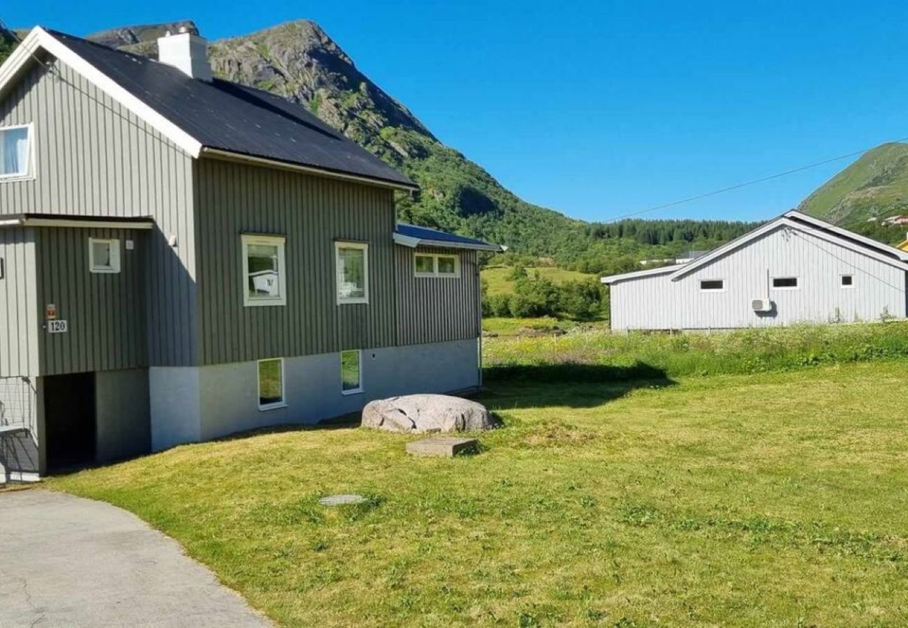 House in Flakstad - Landsbyhus i Lofoten