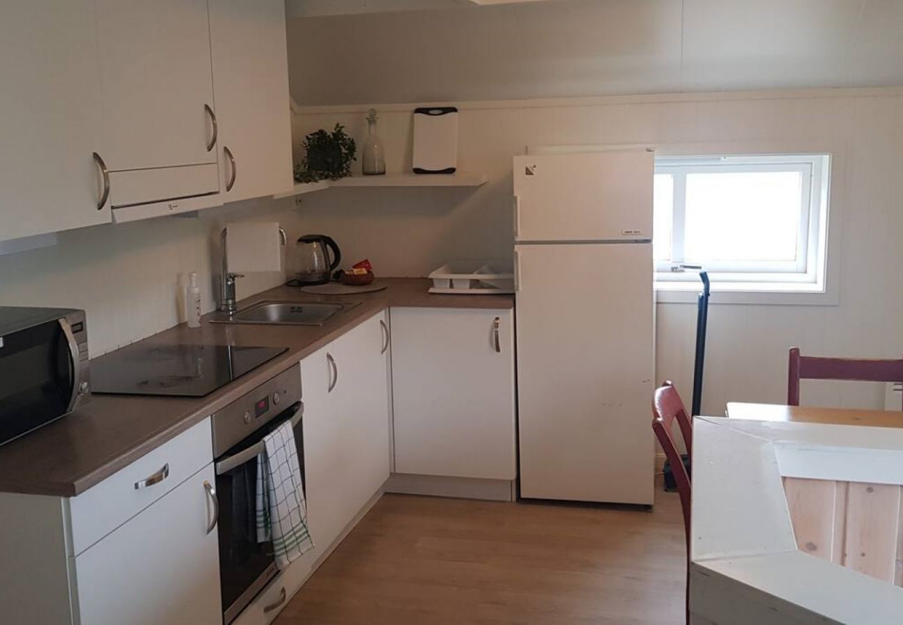 Apartment in Flakstad - Lofoten - Koselig leilighet for 3 personer.