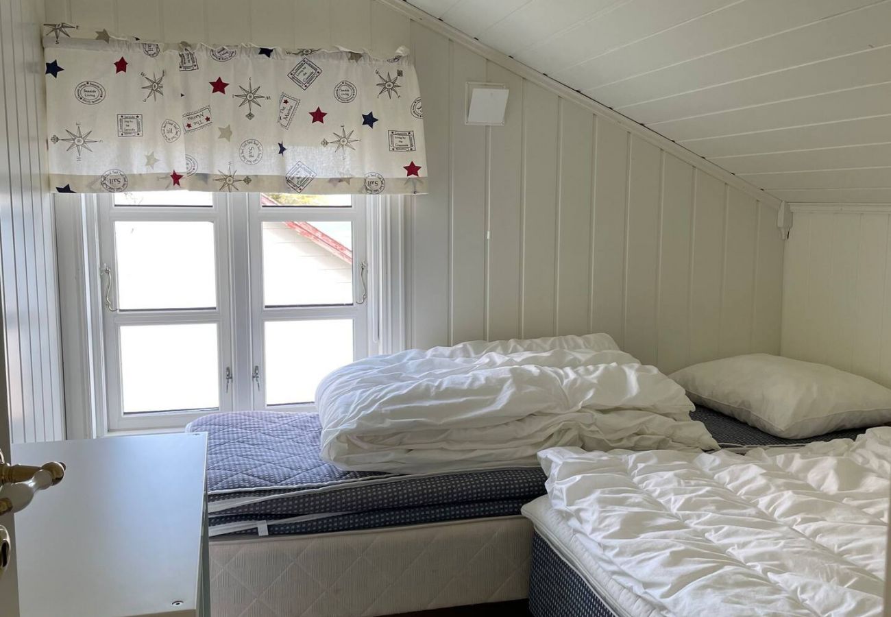 Cabin in Moskenes - Nordlandshus ved havet på Reine, Lofoten