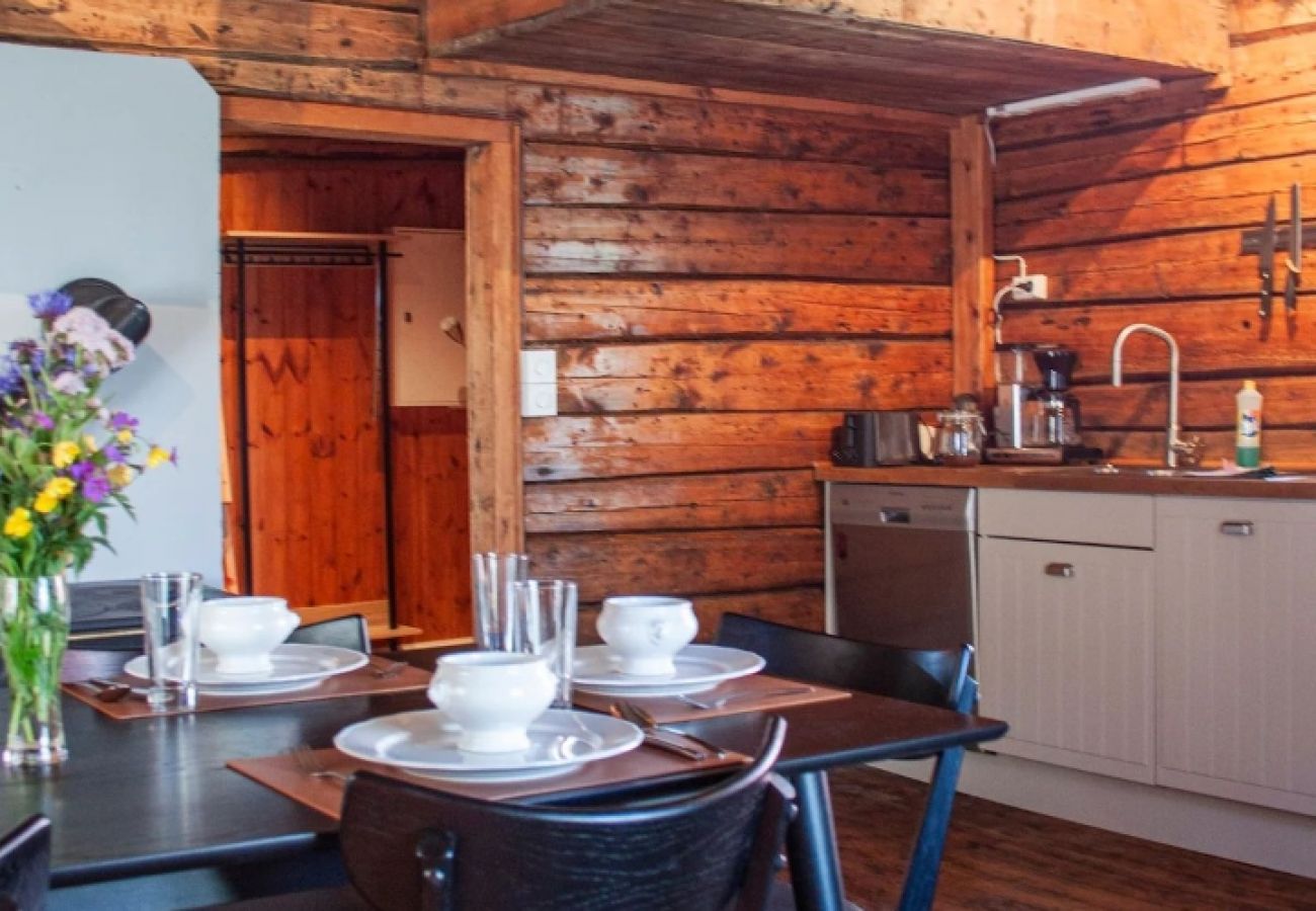 Cabin in Moskenes - Supersentral autentisk rorbu på Reine i Lofoten