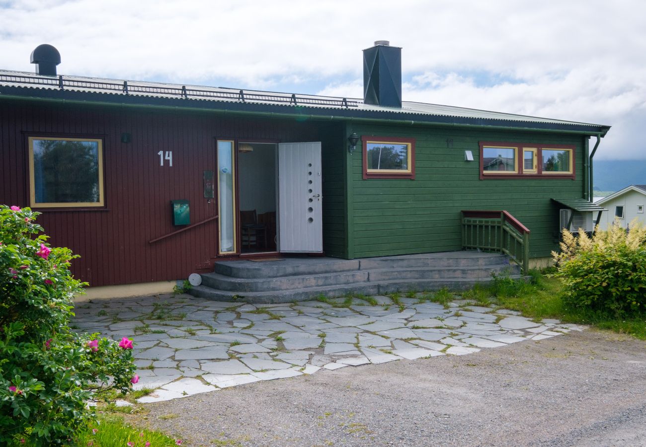 Cabin in Flakstad - Nordbo - unik plass med utsikt over Rambergstranda