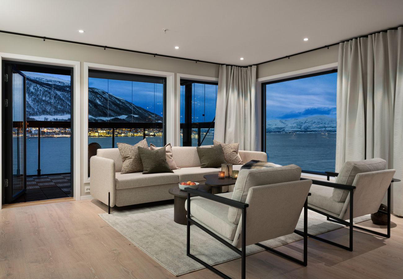 Apartment in Tromsø - Premium Waterfront Apartment with Stunning View