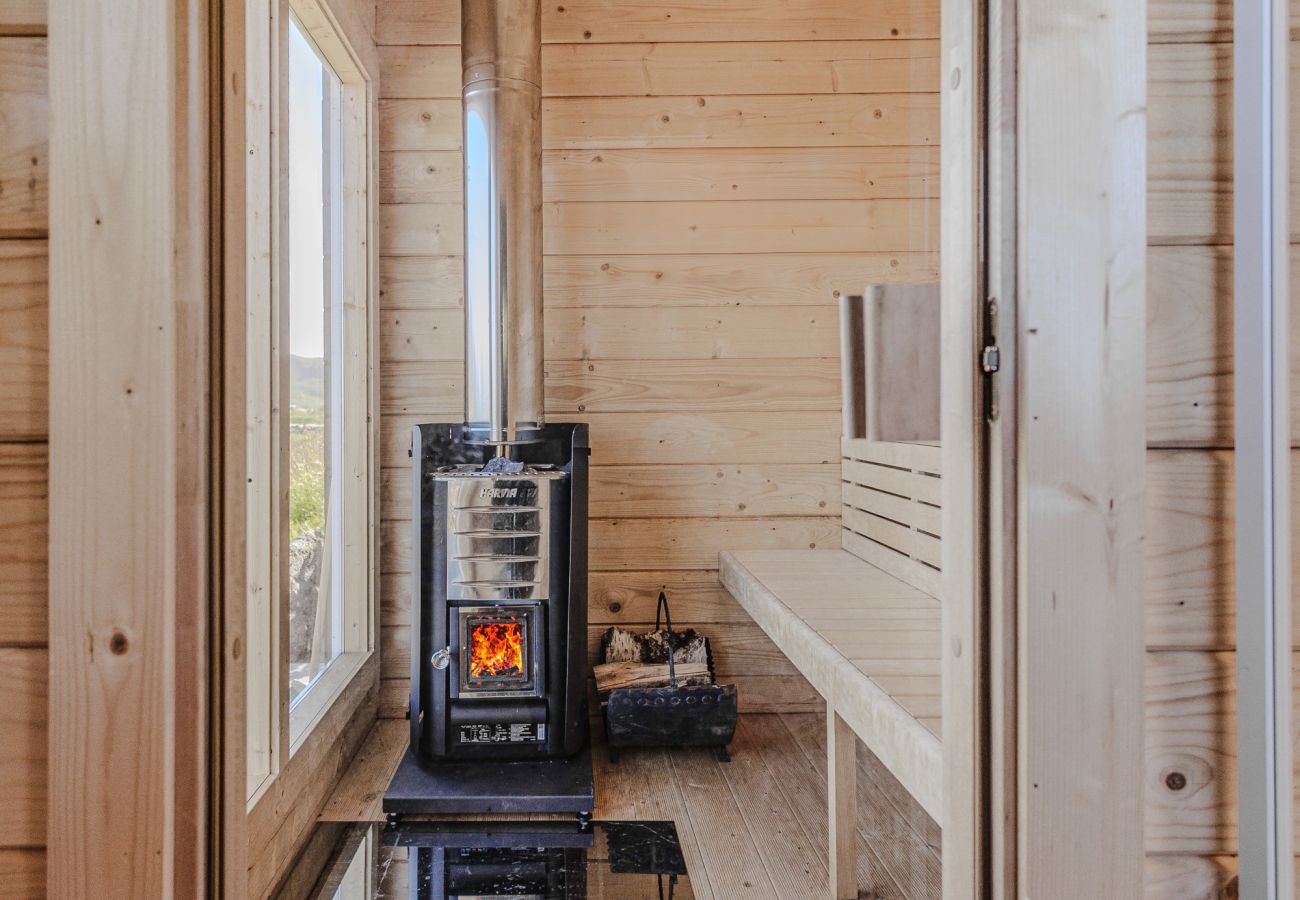 Cabin in Flakstad - HeiaHytta Fredvang