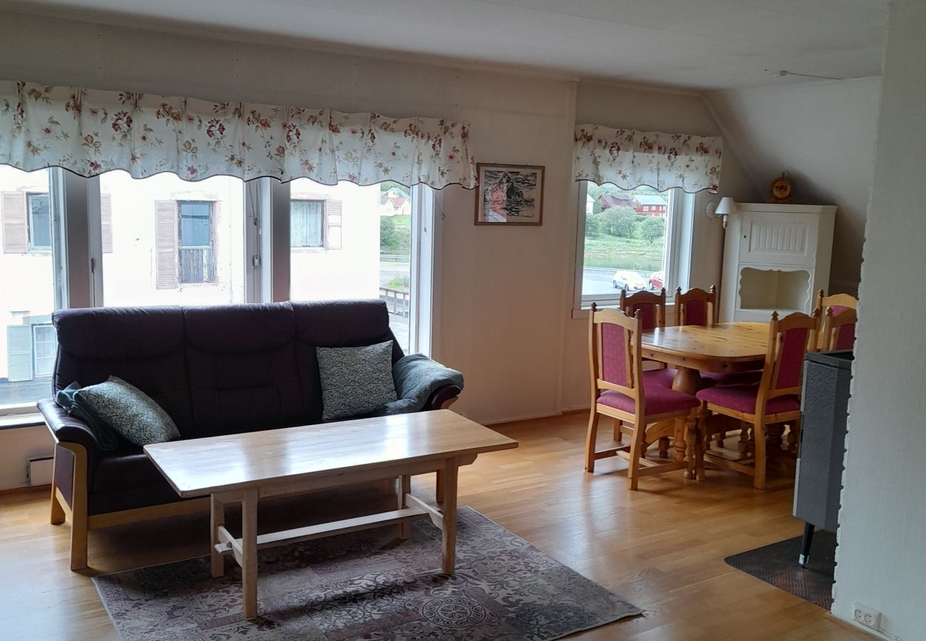 House in Vestvågøy - Budget apartment in Gravdal