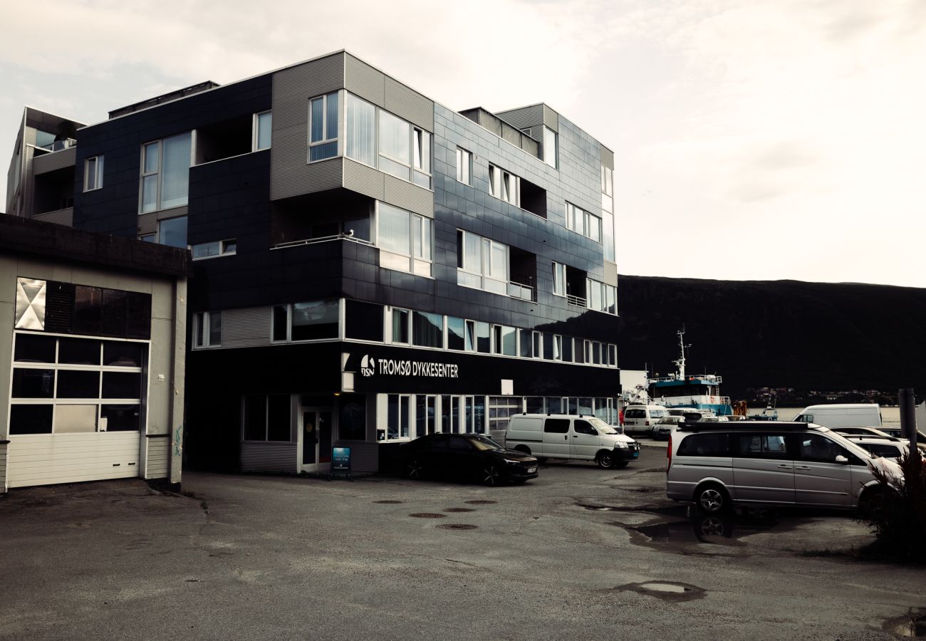 Apartment in Tromsø - Sentrumsnær leilighet med havutsikt