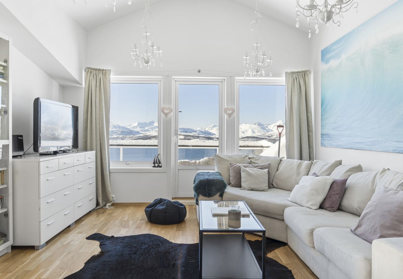 Apartment in Tromsø - Leilighet med panoramautsikt og terrasse