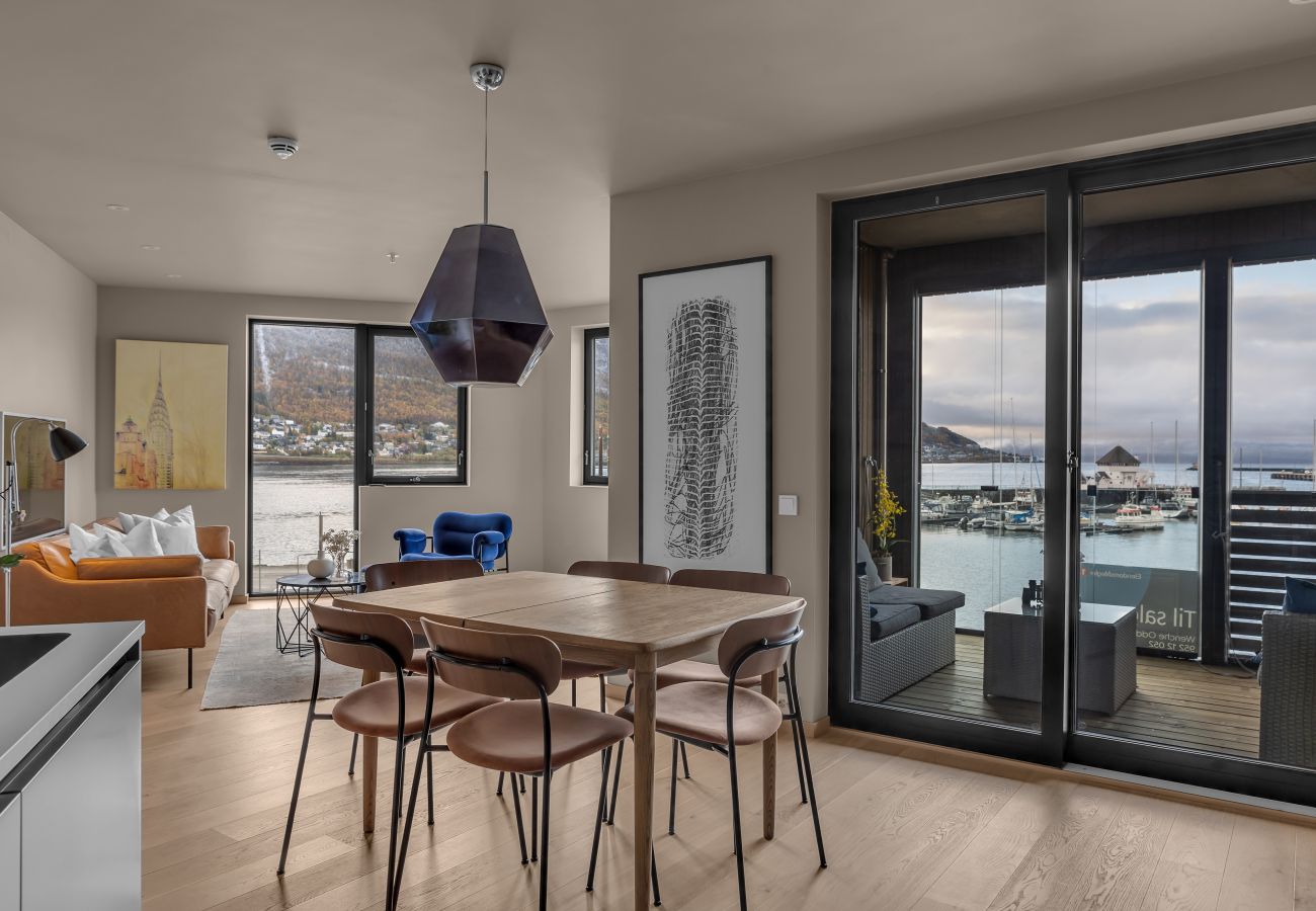 Apartment in Tromsø - Villa Uhre - Spectacular views and location