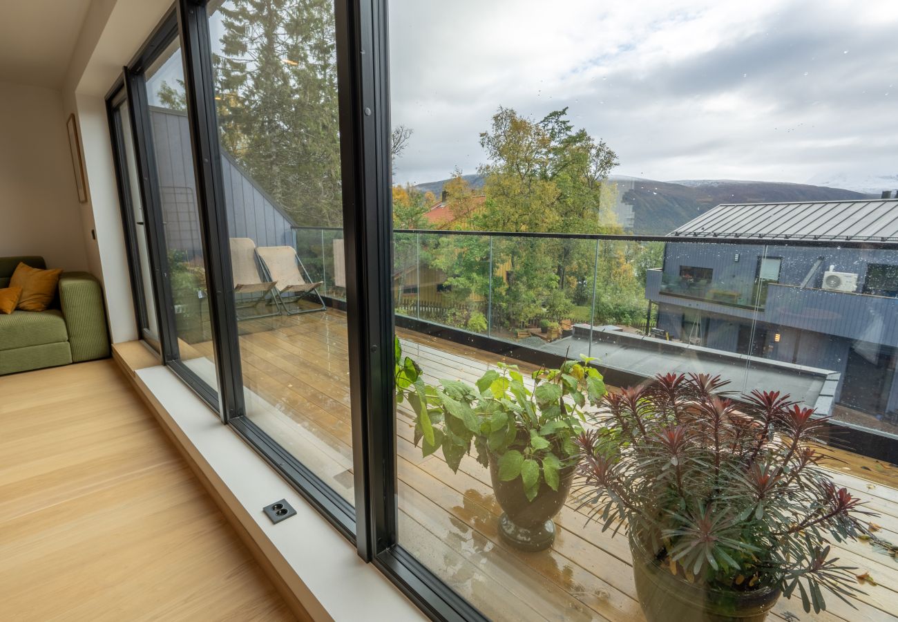 Townhouse in Tromsø - Town house with good view on top of Tromsø Island