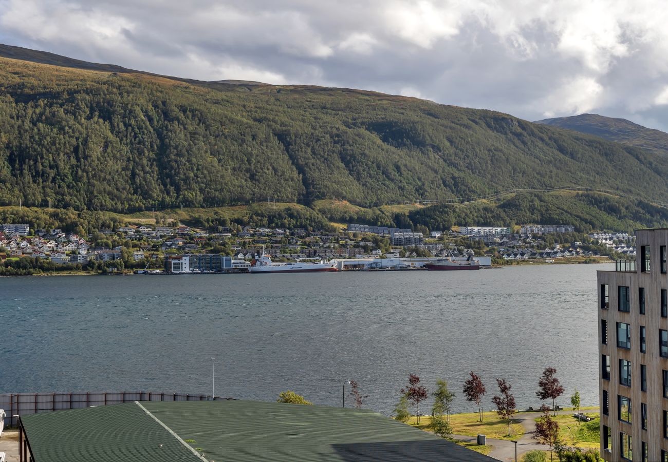 Apartment in Tromsø - Penthouse apartment with views and balcony