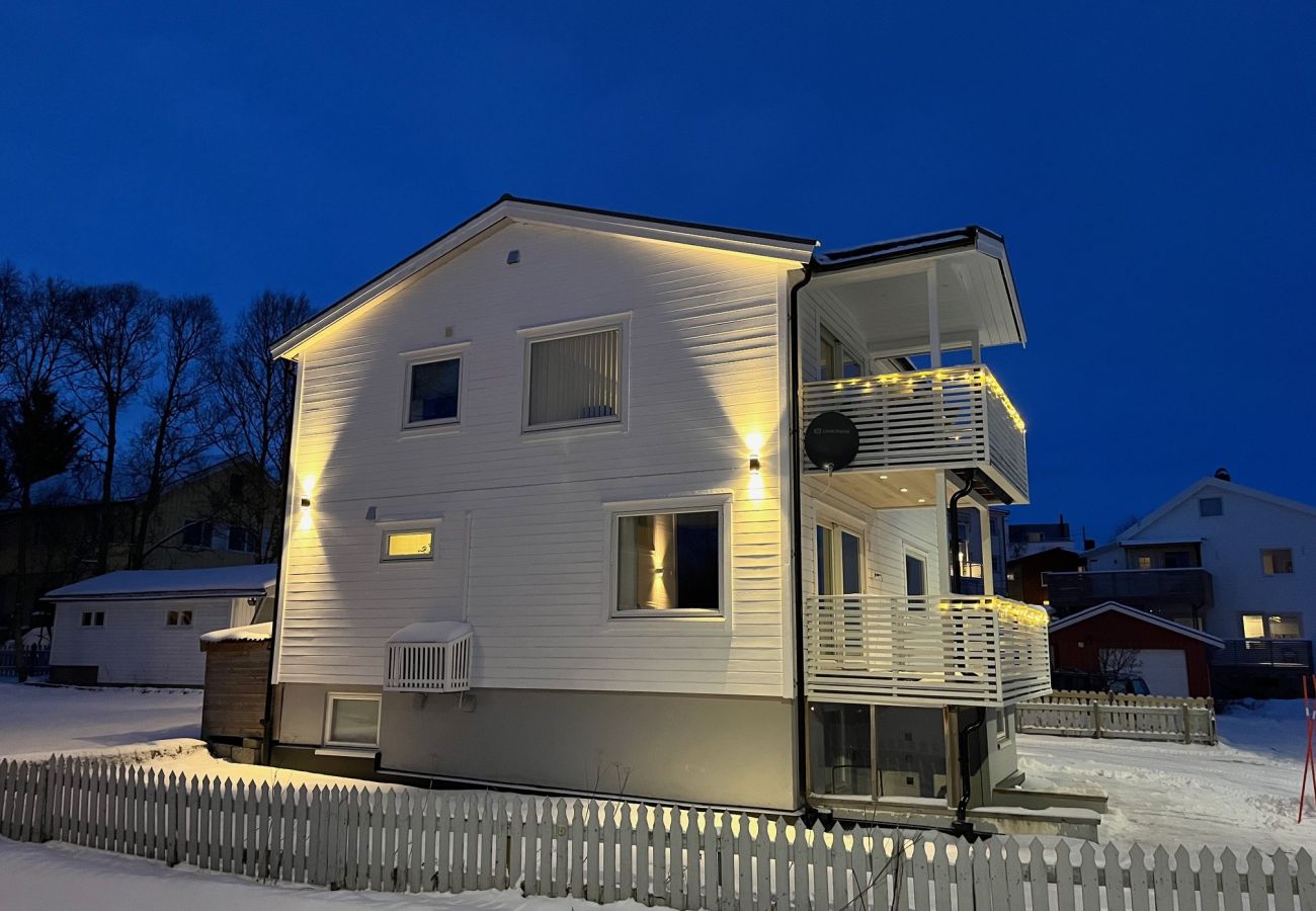 House in Tromsø - Arctic Pearl - Central House with 4 bedrooms and 2 bathrooms