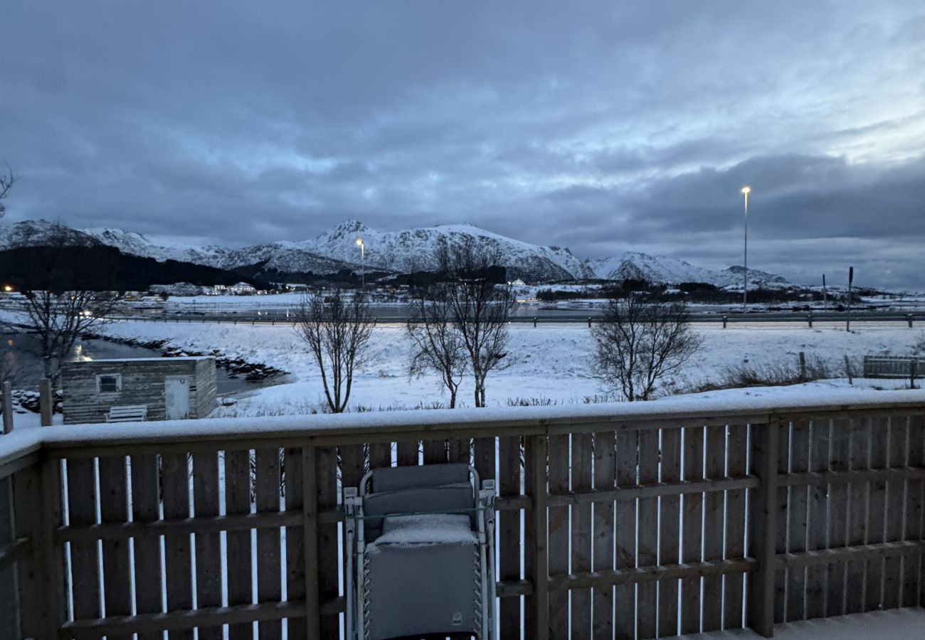 Apartment in Vestvågøy - Sentral leilighet på Leknes i Lofoten