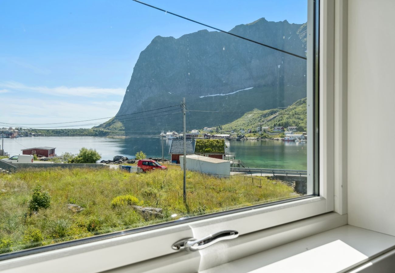 House in Reine - Valen house, Reine