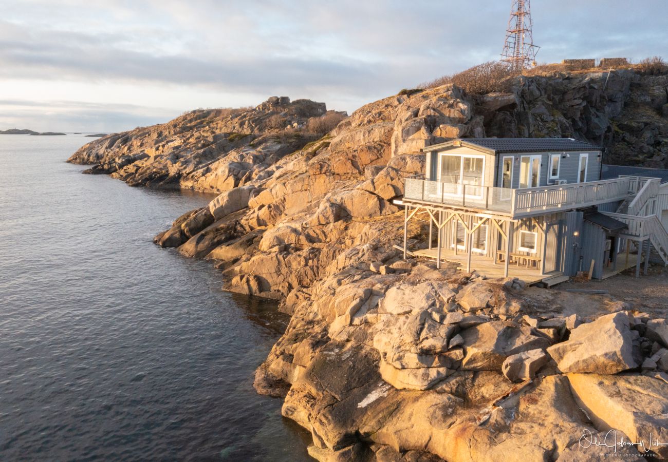 Apartment in Vågan - Top Apartment by the sea in Henningsvær