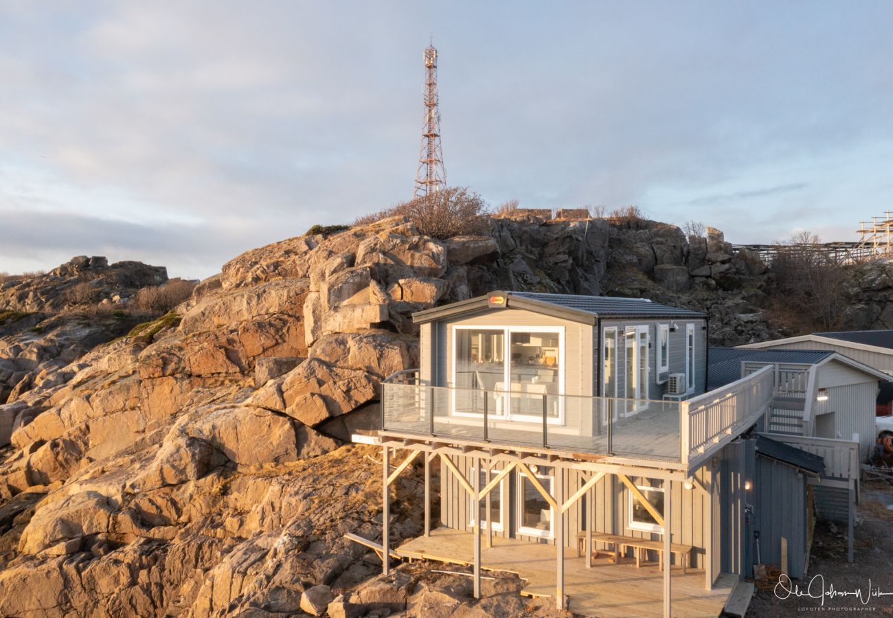 Apartment in Vågan - Top Apartment by the sea in Henningsvær