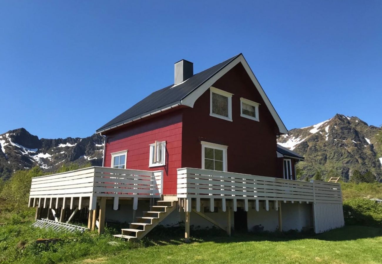 Hytte i Vestvågøy - Cozy house with beautiful view