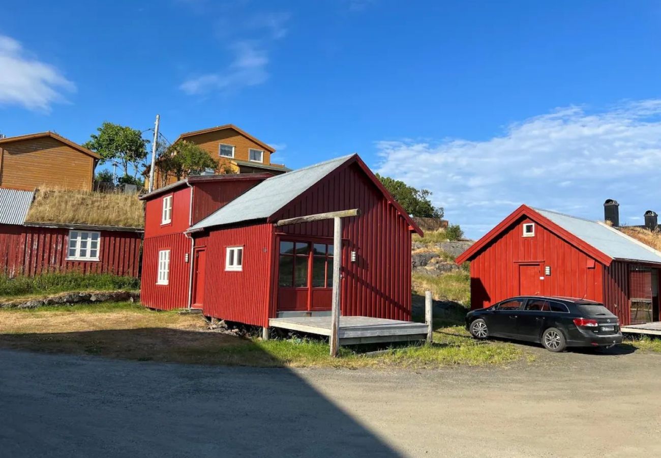 Hytte i Vestvågøy - Rorbu i fiskeværet Ballstad