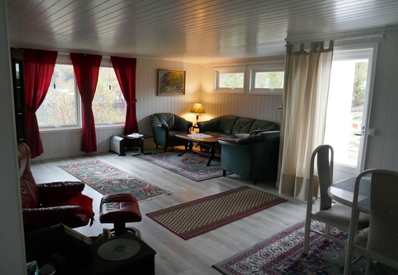 Hus i Flakstad - Seafront Holiday Home close to Reine, Lofoten