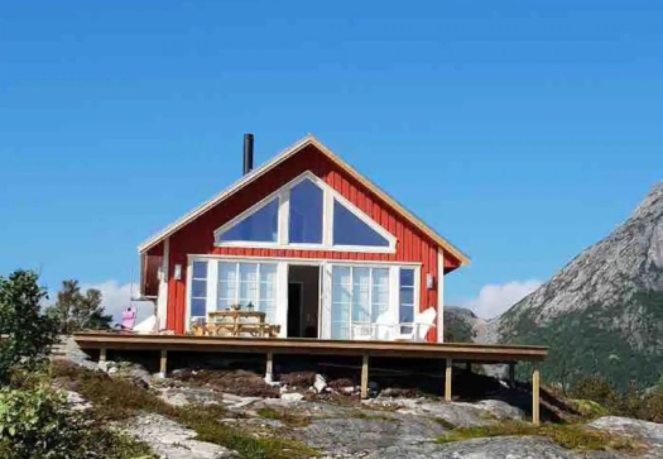 Hytte i Vestvågøy - Valberg High Quality Seaview Cabin