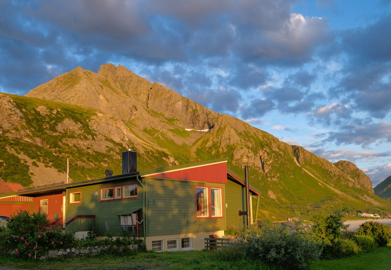 Hytte i Flakstad - Nordbo - unik plass med utsikt over Rambergstranda