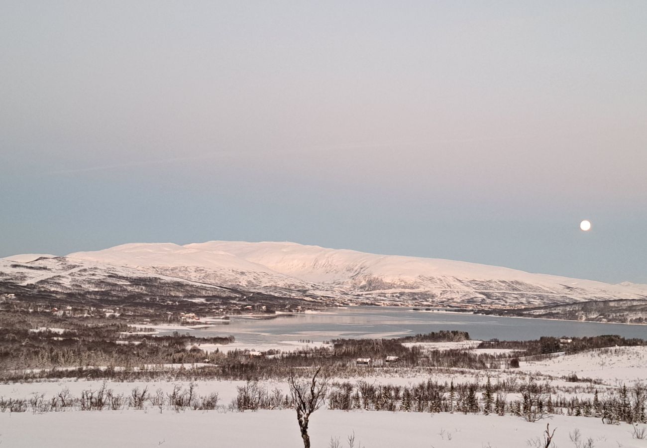 Studioleilighet i Tromsø - Kvaløya Leilighet i Håkøybotn