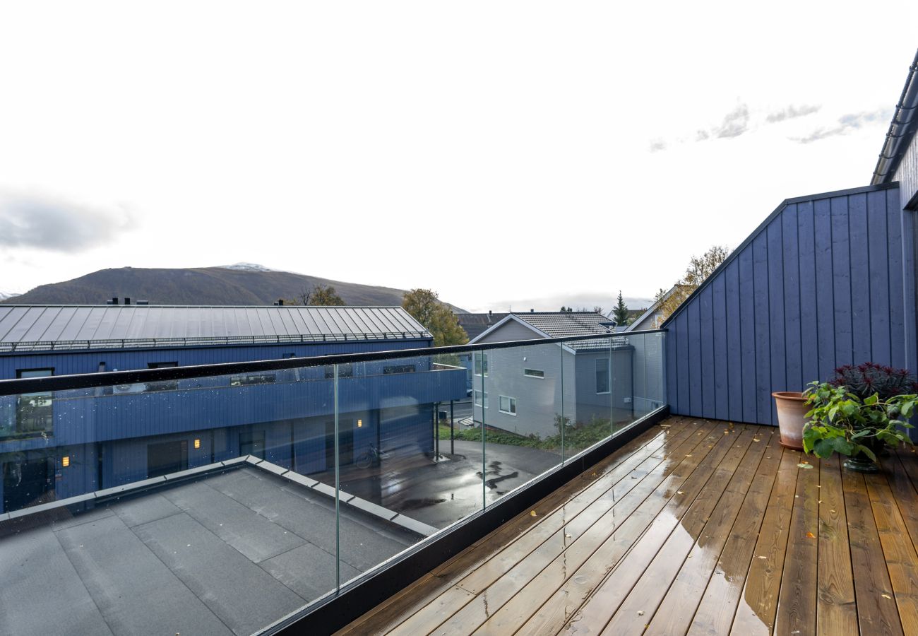 Rekkehus i Tromsø - Town house with good view on top of Tromsø Island