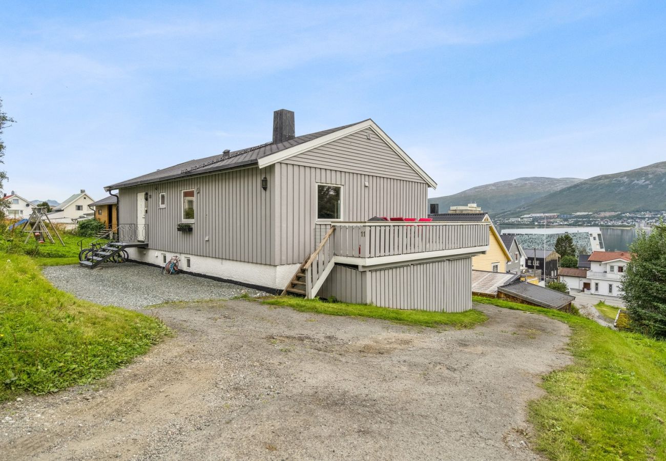 Hus i Tromsø - Tromsø Family House