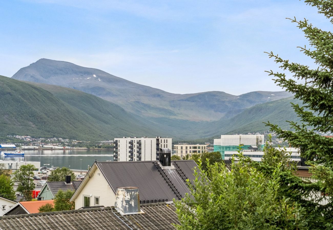 Hus i Tromsø - Tromsø Family House