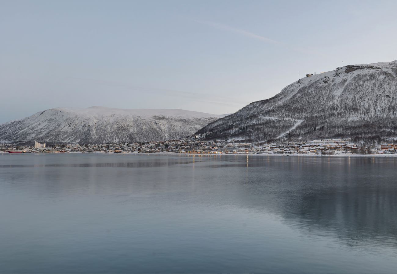 Leilighet i Tromsø - Moderne leilighet på ytre strandkanten