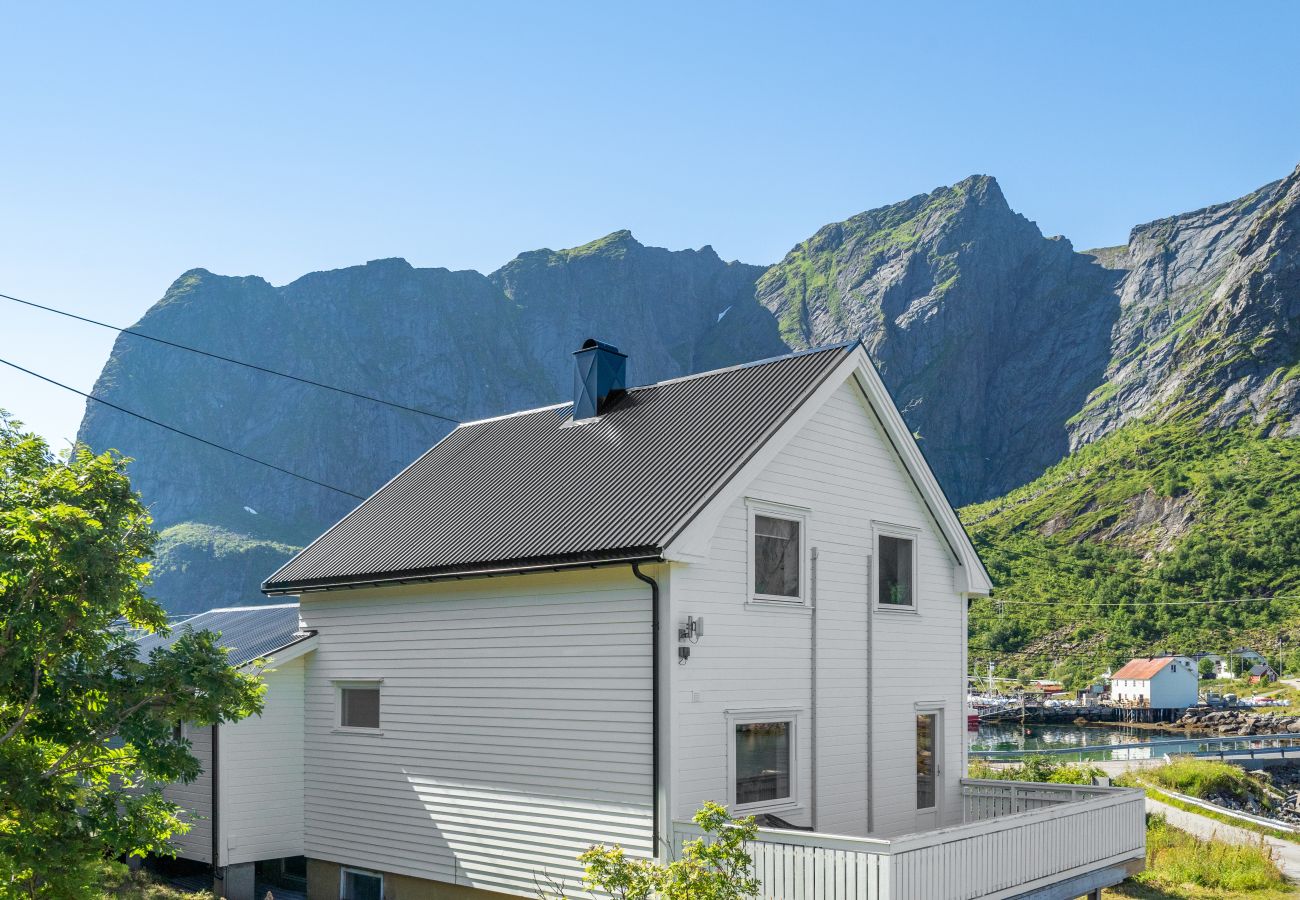 Hus i Reine - Valen house, Reine