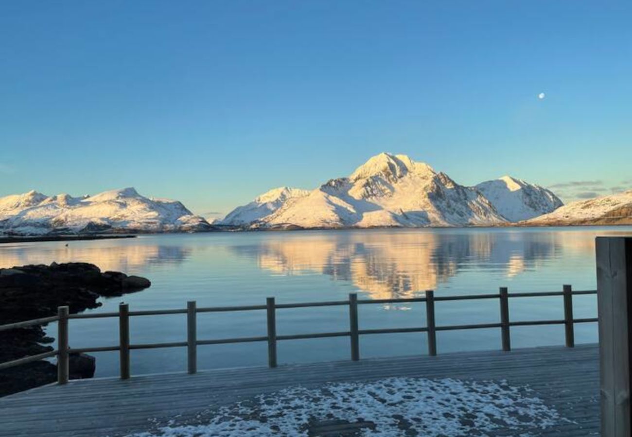 Hytte i Vestvågøy - Seacabin in Lilleeid Marina