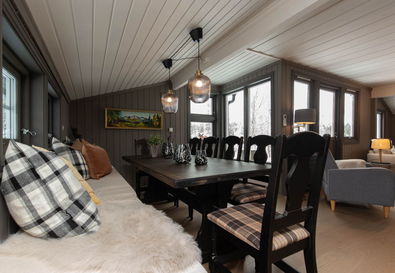 Hytte i Nesbyen - Newly renovated cabin in stunning natural surroundings in beautiful Nesbyen