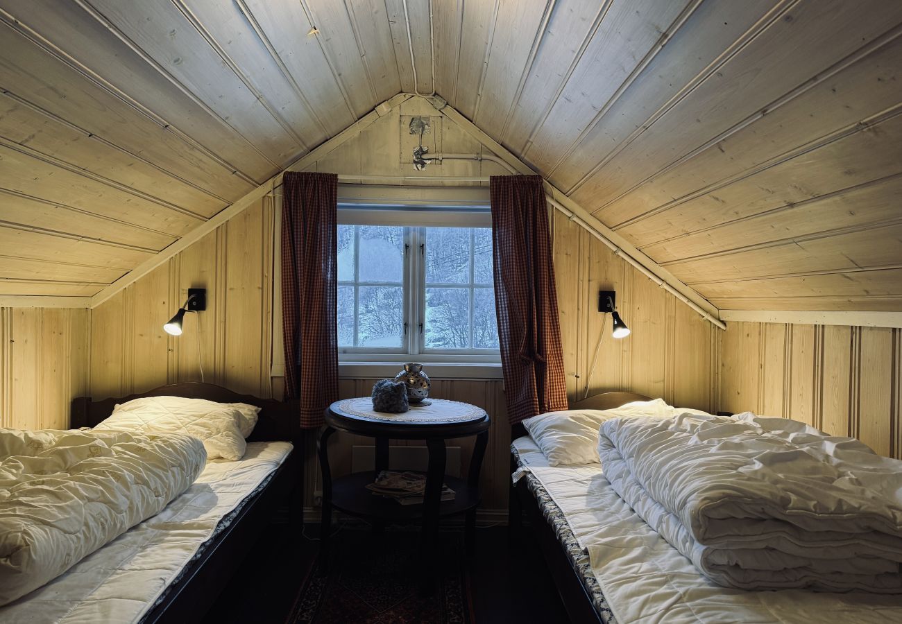 Hytte i Hol - Charming mountain retreat in Sudndalen